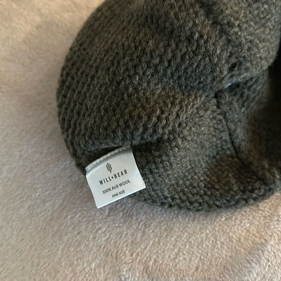 Will + Bear 100% Australian Wool - Tasman Moss Soft Wool Pom Pom Beanie BNWT - Picture 8 of 11